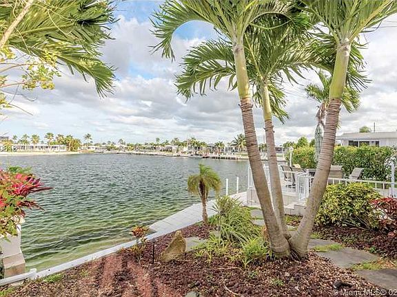 5th image of 609 Lake Shore Dr