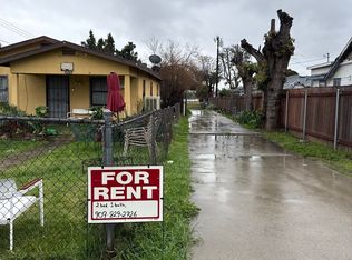 946 E Nocta St, Ontario, CA 91764