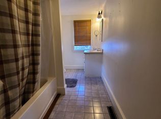 182 Saybrook Rd, Essex, CT 06426