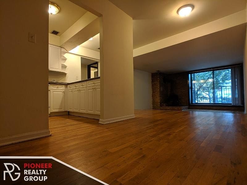 1st image of 1220 N La Salle Dr APT 2A