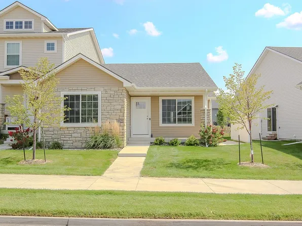 2029 S Warrior Ln, Waukee, IA 50263