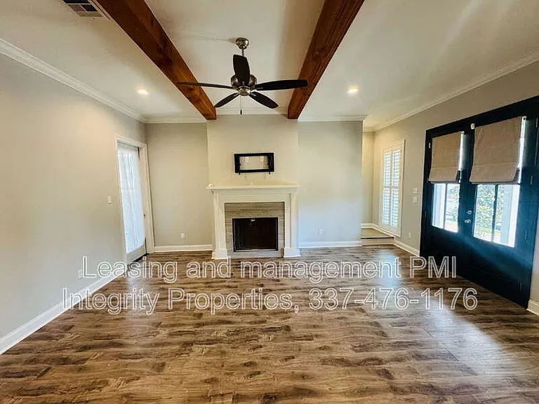 113 Oak Village Dr — Photo 5