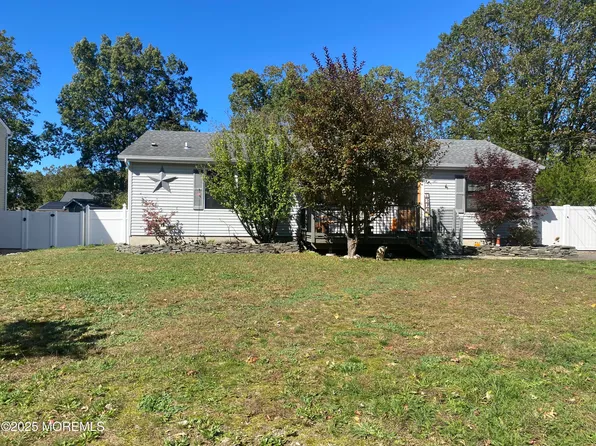 140 Riptide Avenue, Manahawkin, NJ 08050