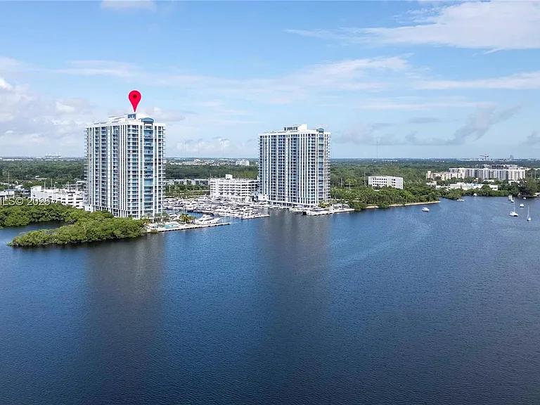 17111 Biscayne Blvd #1709 — Photo 46