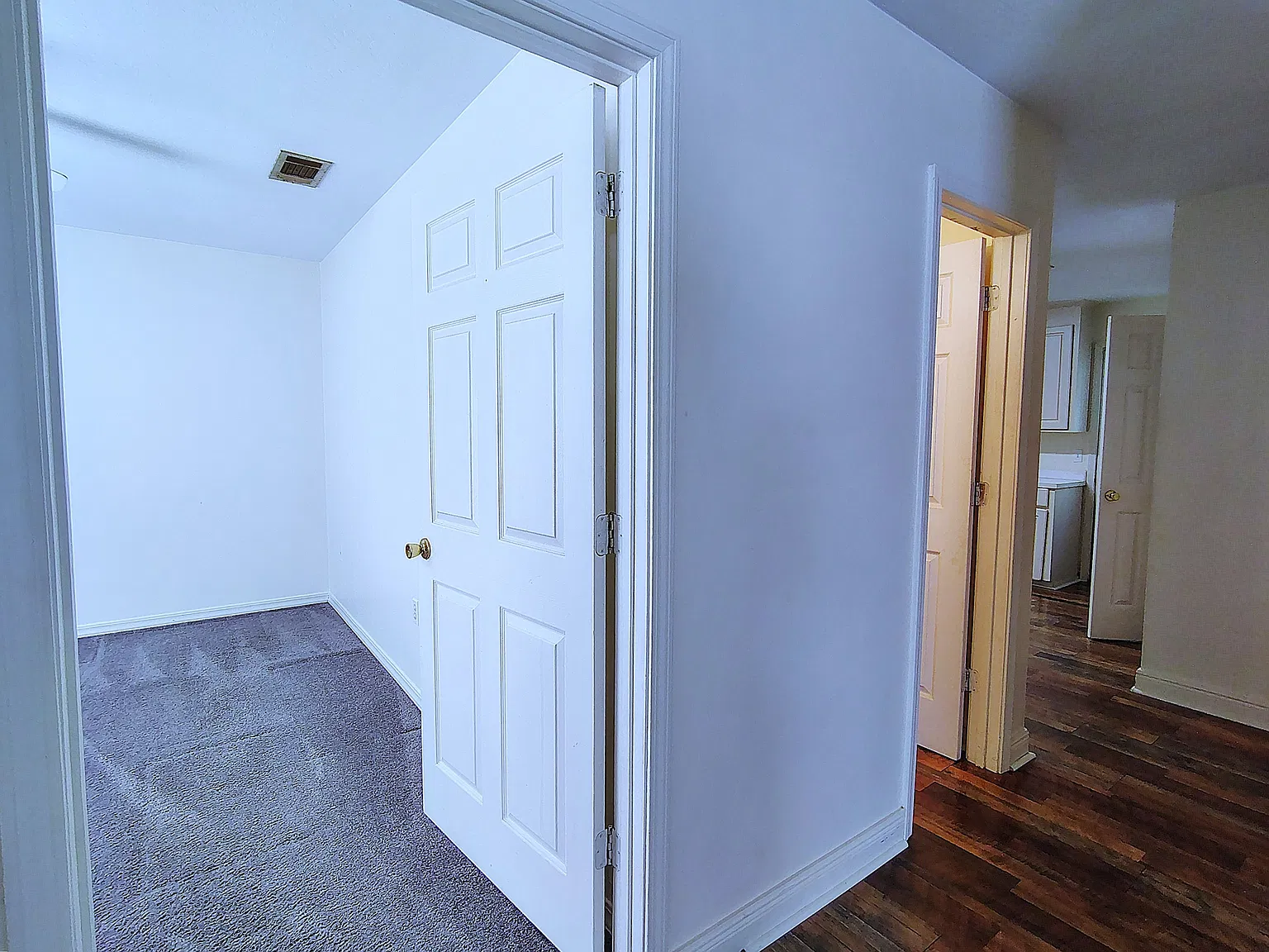 2 bed, 1250 sqft, $1,095 — Photo 4