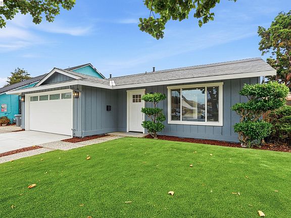 5th image of 3044 San Andreas Dr