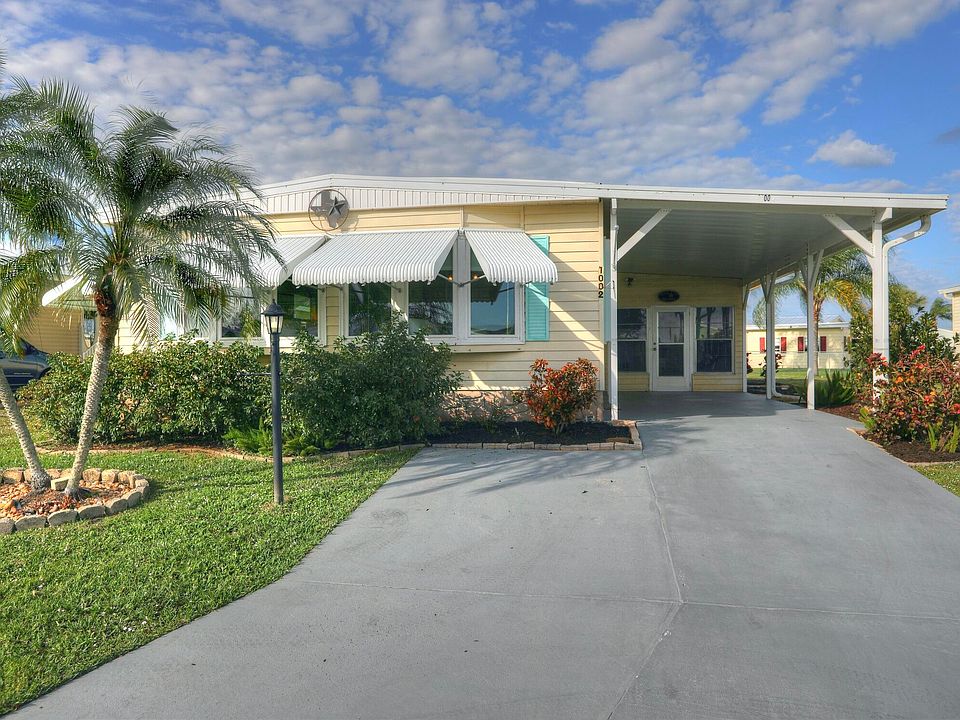1st image of 1002 Royal Palm Dr