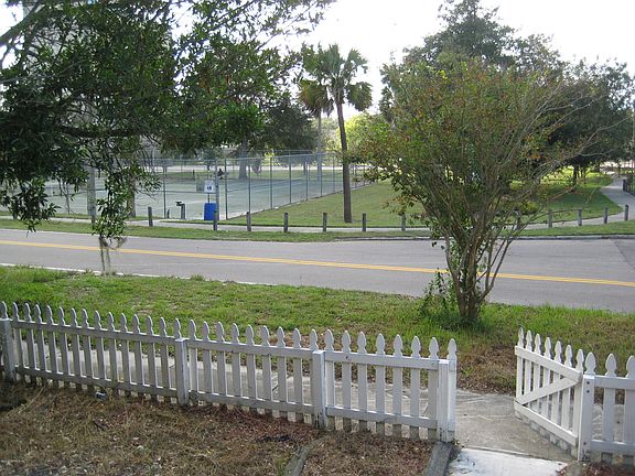 3rd image of 1453 Boulevard