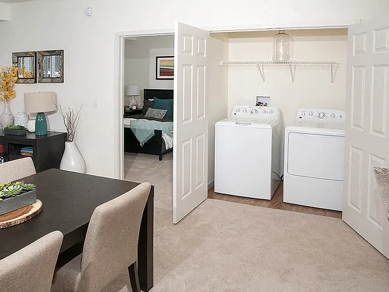 River North Senior Apartments — Photo 33