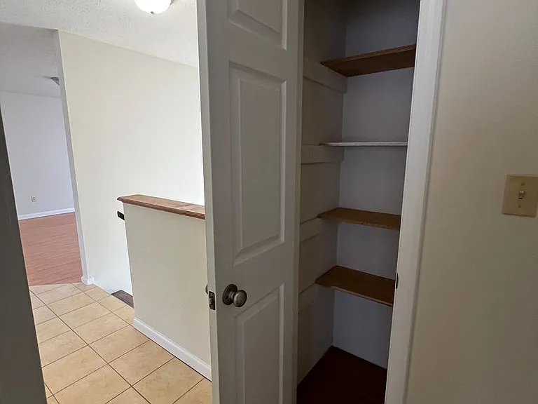 602 Bristol Ct — Photo 16