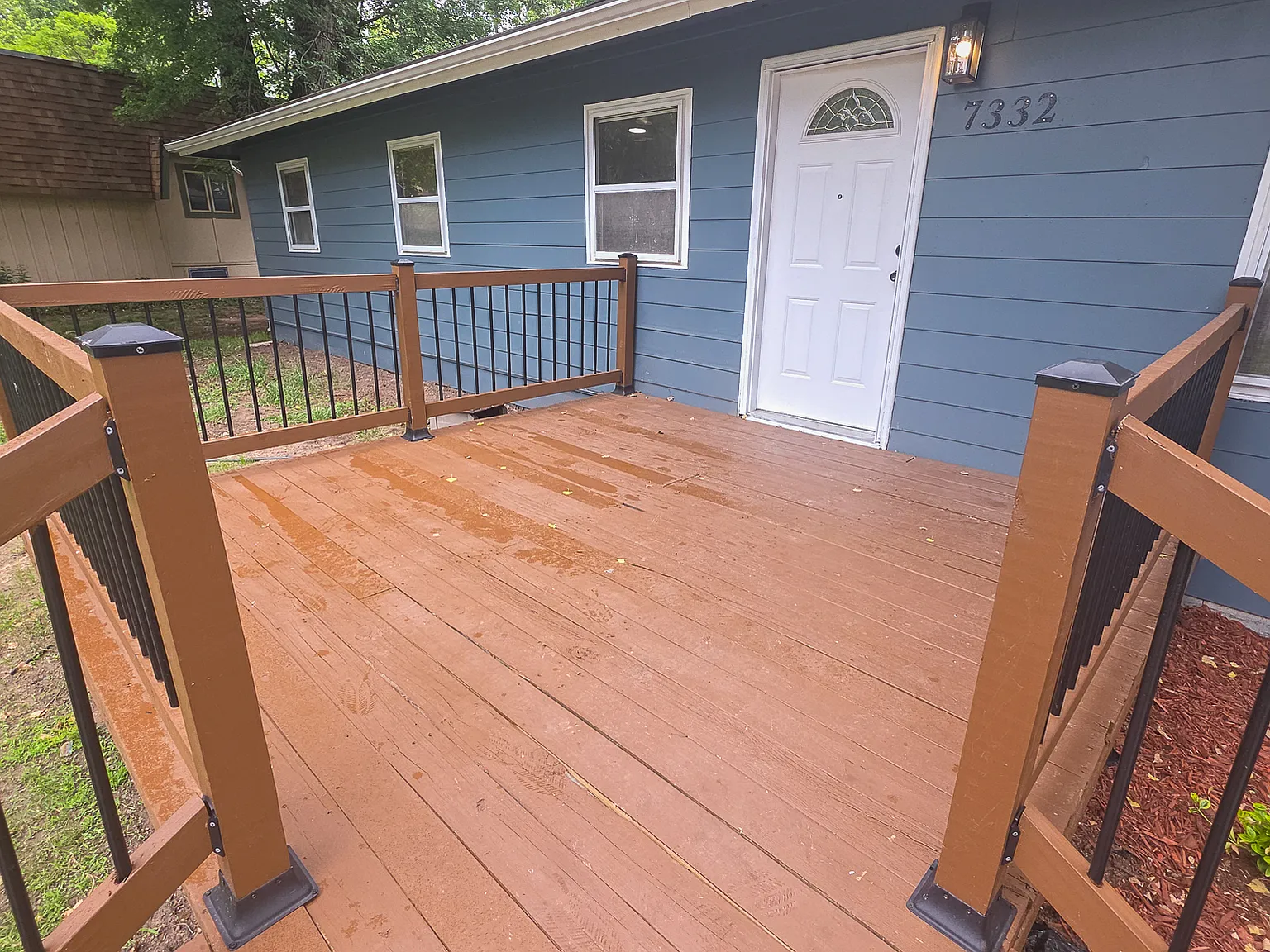 3 bed, 1.5 bath, 1215 sqft, $1,500 — Photo 2