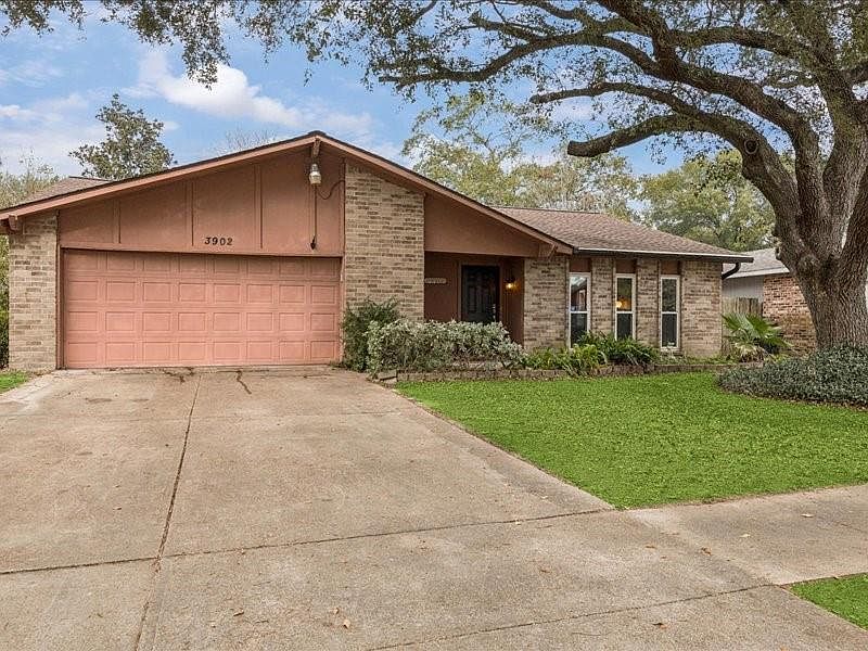 1st image of 3902 Broken Elm Dr