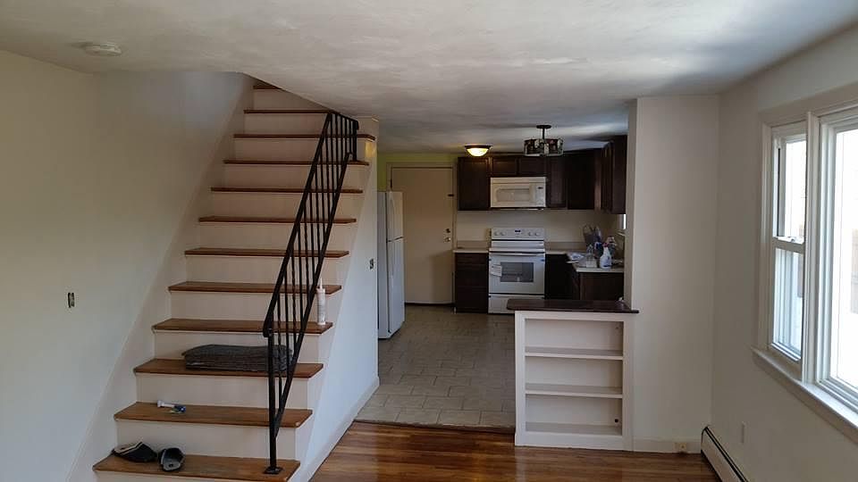 2nd image of 9 Strathcona Rd