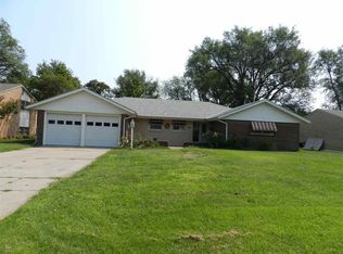 1626 N Womer Dr, Wichita, KS 67203