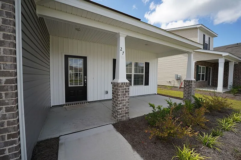 3 bed, 2.0 bath, 1538 sqft, $2,200 — Photo 3
