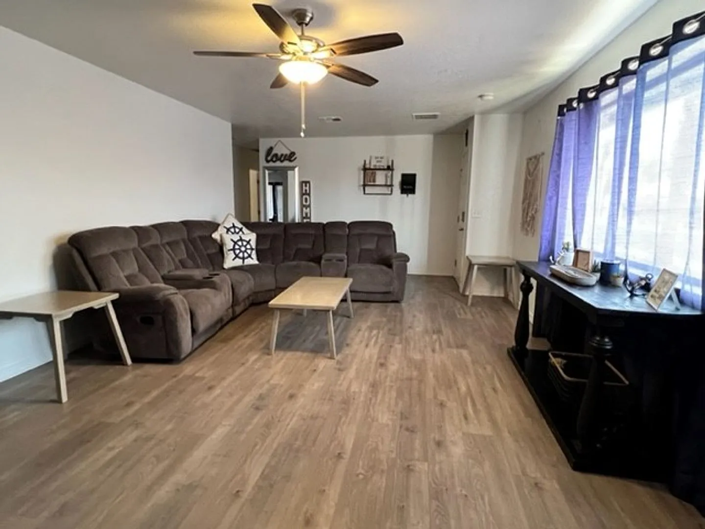Furnished 3 BR 2ba Hse w/ utilities Target Center/Golf/Hwy 95 — Photo 3