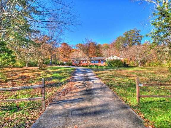 2nd image of 3407/3403 Valley View Dr
