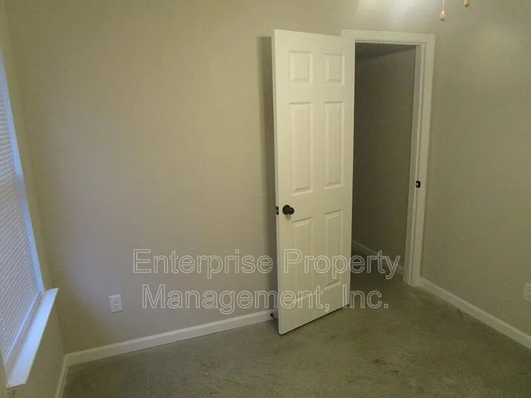 3490 Ardmore St — Photo 17