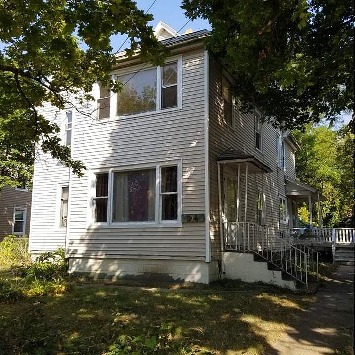 1st image of 914 10th Ave