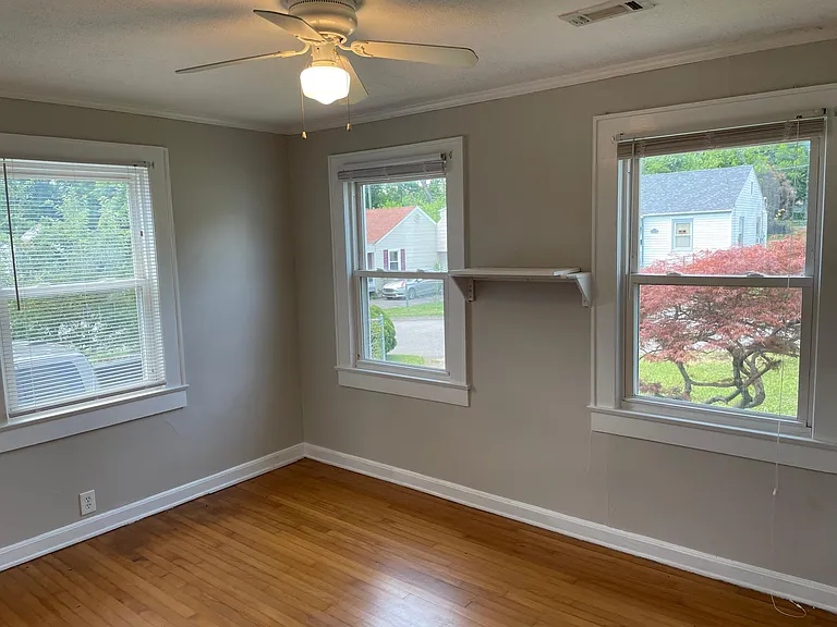 2314 Coker Ave — Photo 9