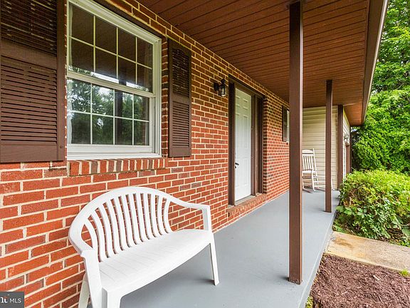 4th image of 611 Tayman Dr