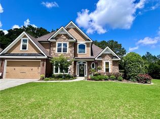 1401 Silver Thorne Ct, Loganville, GA 30052