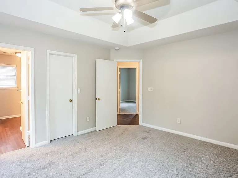 10415 Battle Ct — Photo 12