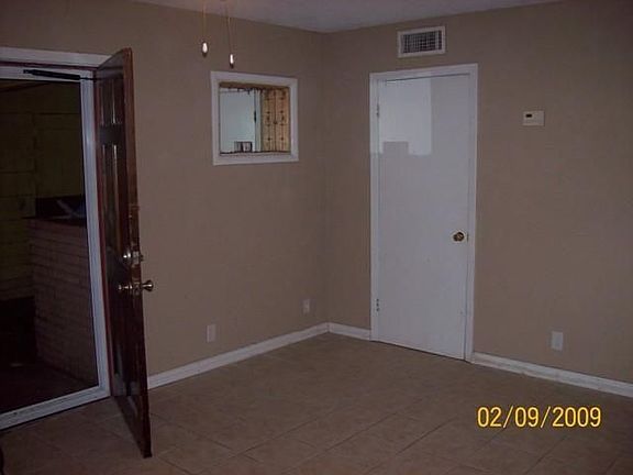 4th image of 1133 Cheatham St