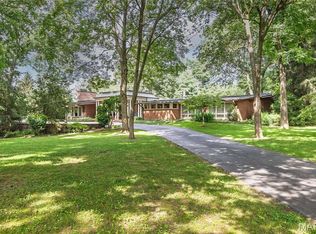 24 Twin Springs Ln, Saint Louis, MO