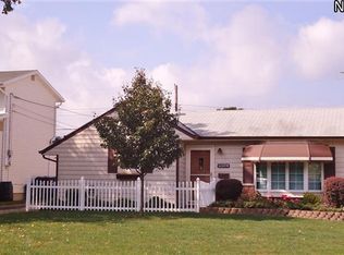 6504 Stonecrest Dr, Brookpark, OH 44142