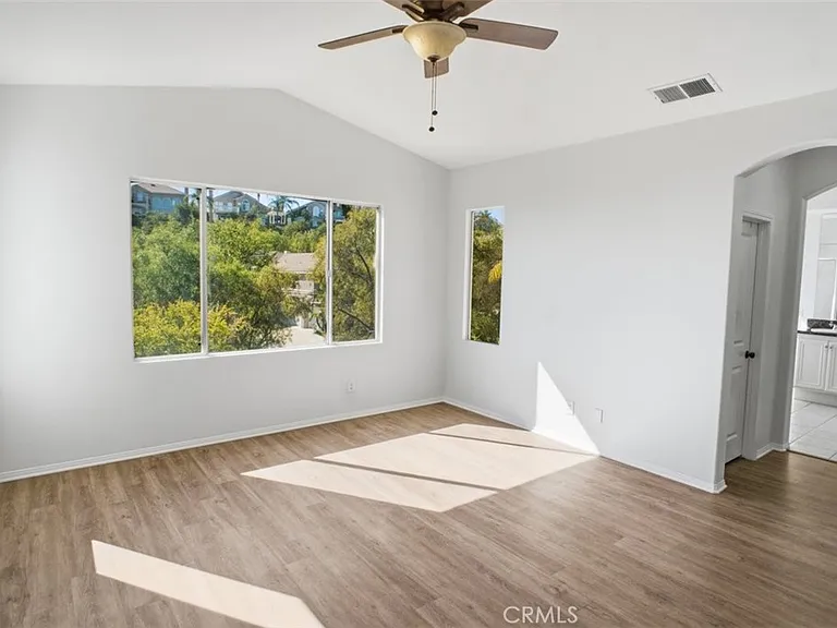 26040 Potter Pl — Photo 8