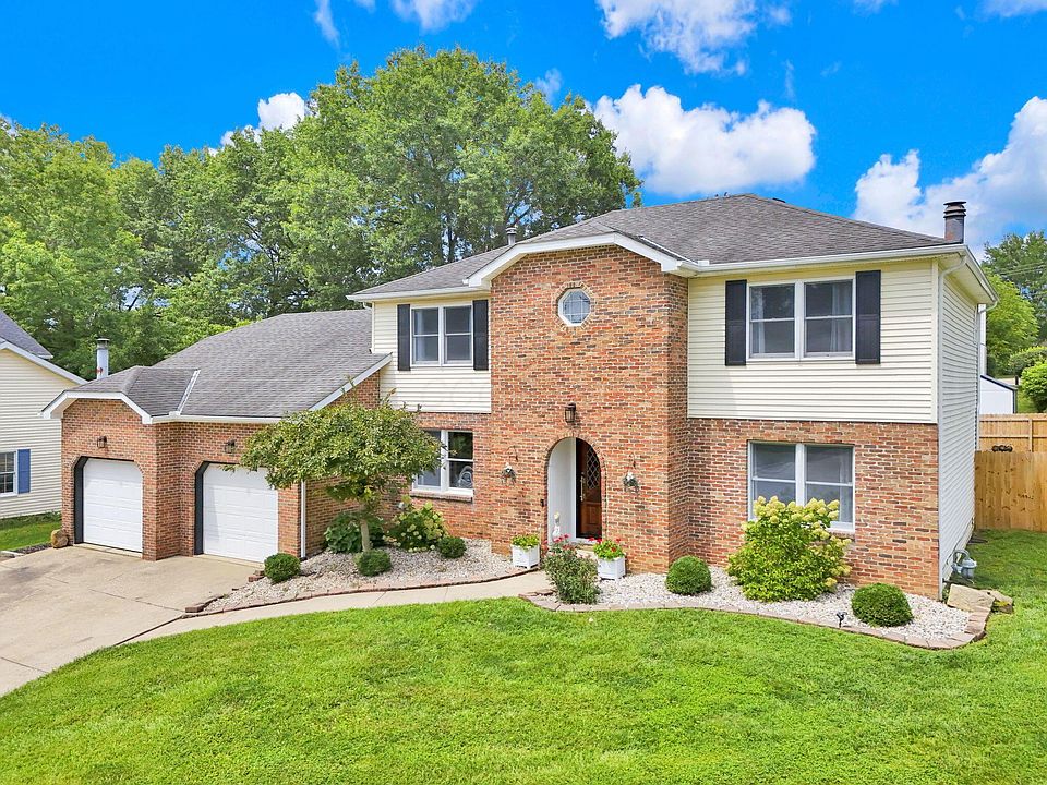 1st image of 1663 Parkland Dr
