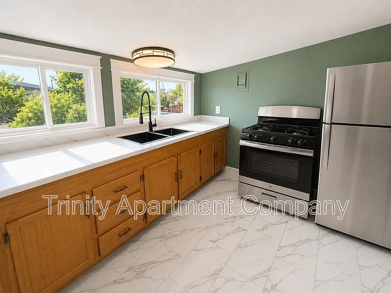 621 High St SE #C — Photo 4