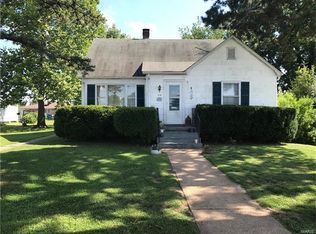 418 E Jefferson Ave, Owensville, MO 65066