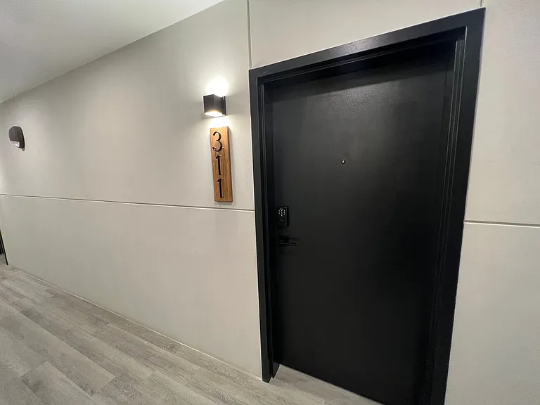725 W Pratt St. — Photo 140