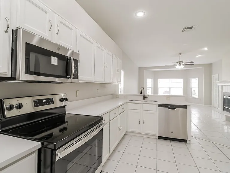 131 Harwood Cir — Photo 6