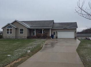 5570 E Pontaluna Rd, Fruitport, MI 49415