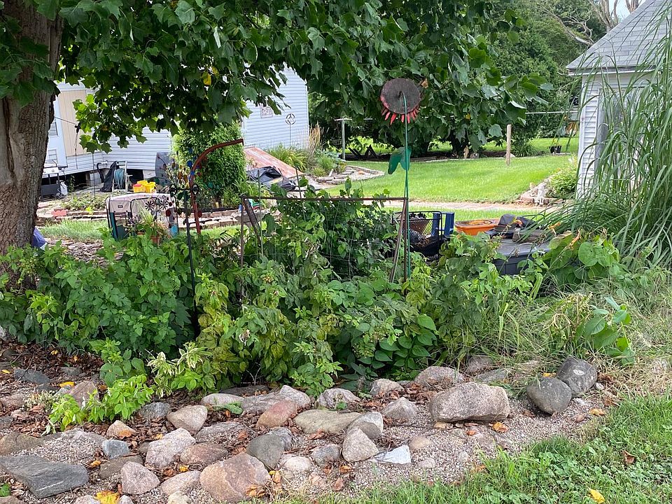 107 N Locust St, Earl Park, IN 47942 Zillow