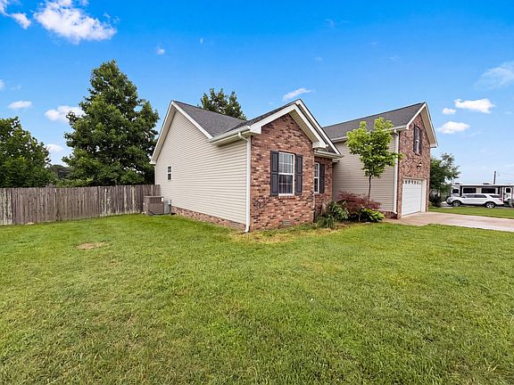 3rd image of 245 Harold Dr