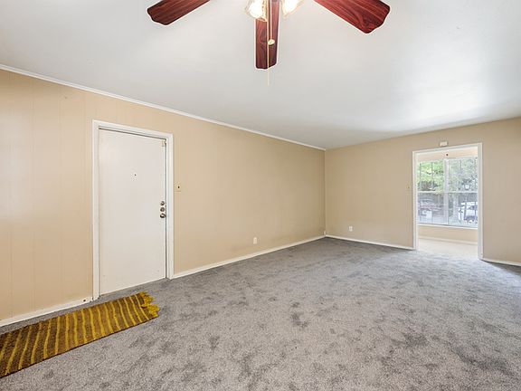 3rd image of 6704 Dubuque Ln