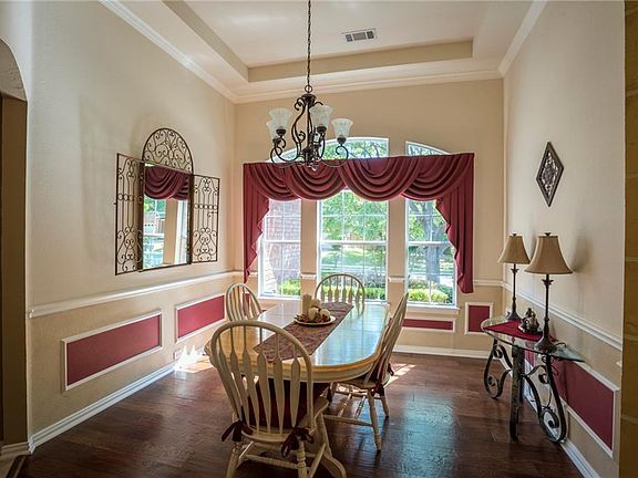 4th image of 3113 Oak Meadow Dr
