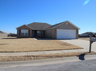 2610 D J Duvall Dr, Bentonville, AR 72751