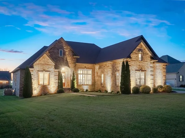 3052 Eliza Dr, Clarksville, TN 37043