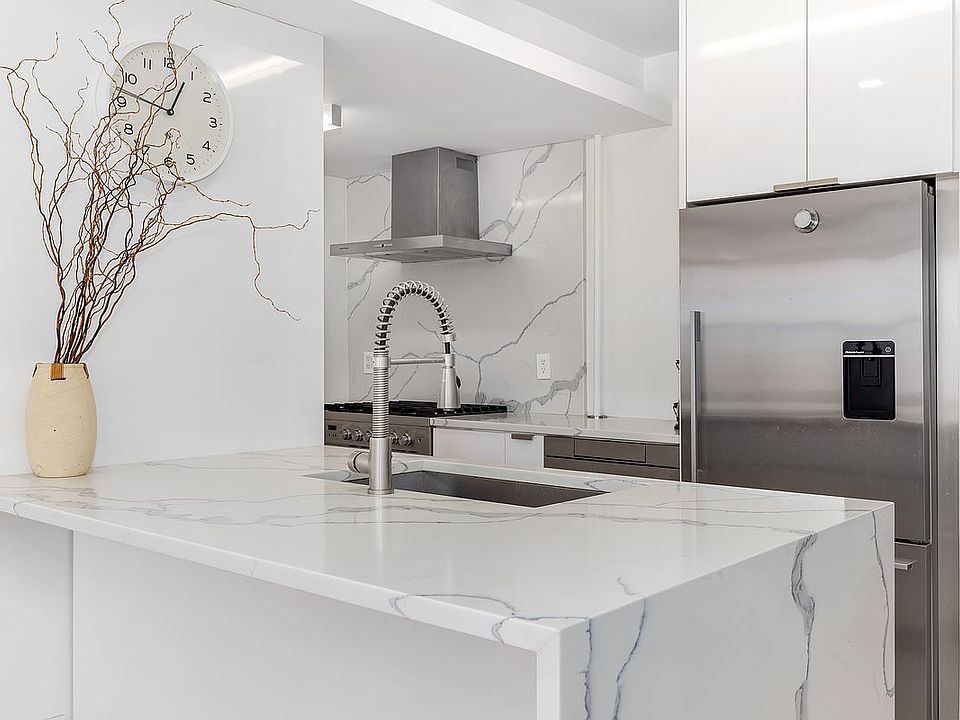 1st image of 288 Lexington Ave APT 10FG