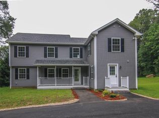 1185 W Brookfield Rd, New Braintree, MA 01531