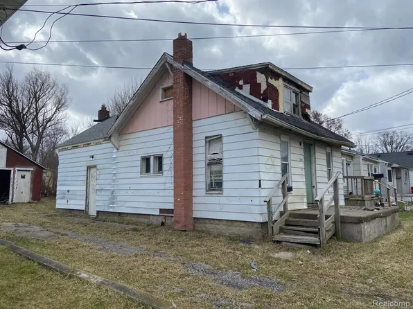 3609 Whitney Ave, Flint, MI 48532