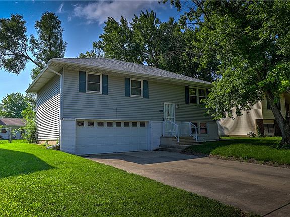 2nd image of 3554 Dove Dr