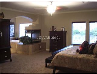 3rd image of 11602 Bollinger Ln