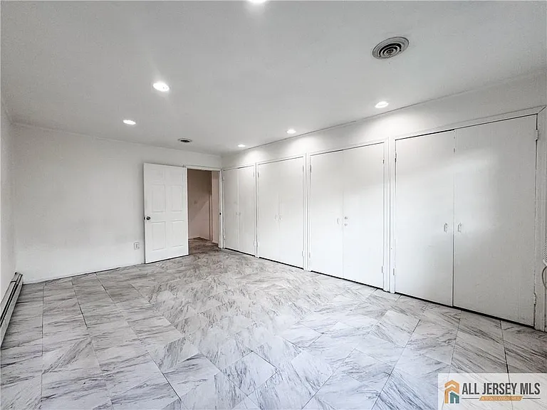 742 Grove Ave — Photo 22