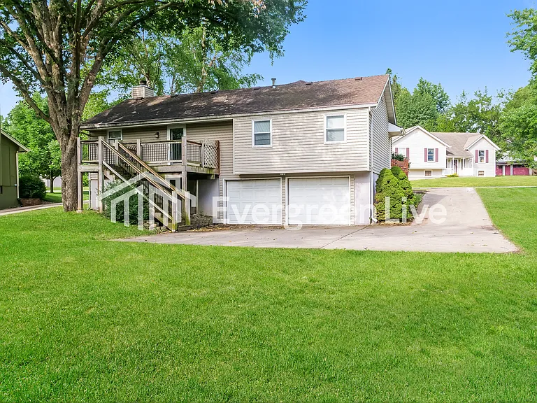 11449 N Wayne Ave — Photo 14